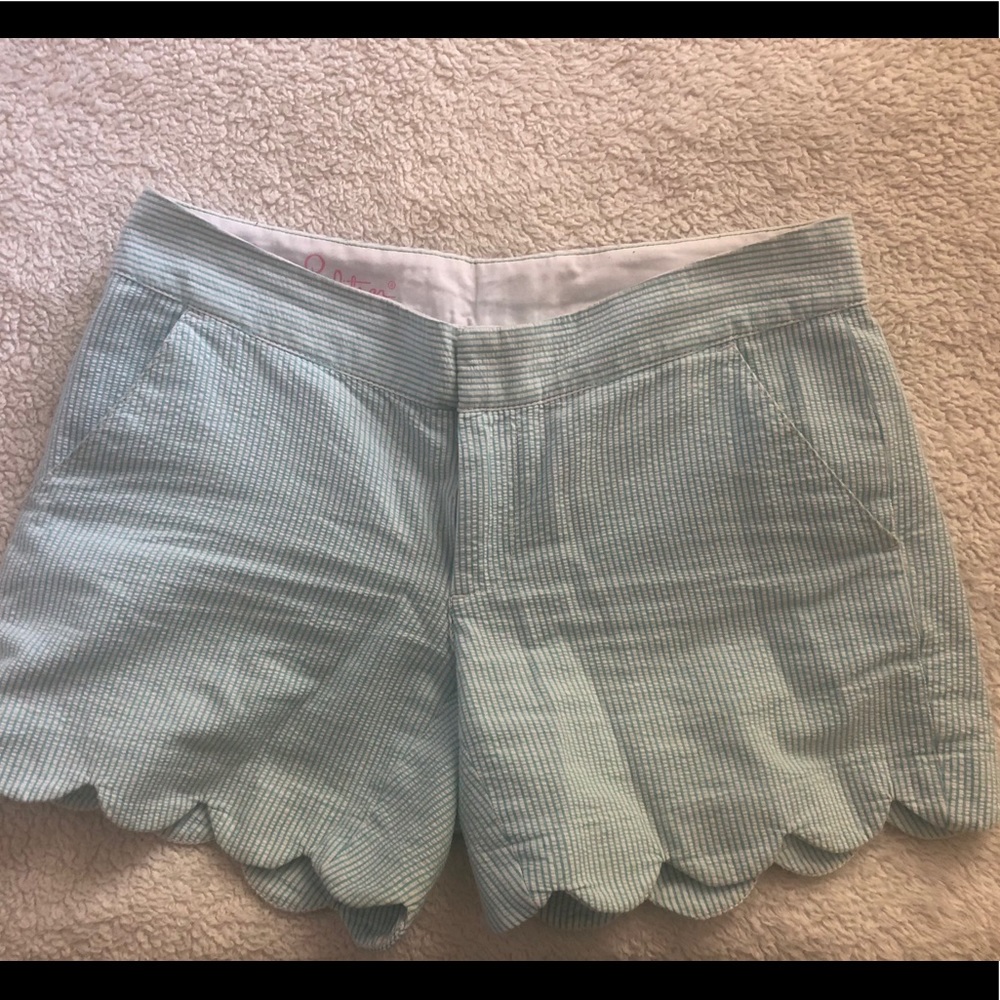 Lilly Pulitzer short scalloped